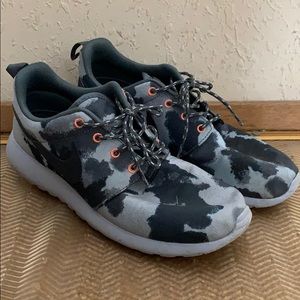 Printed Nike Roshe Run